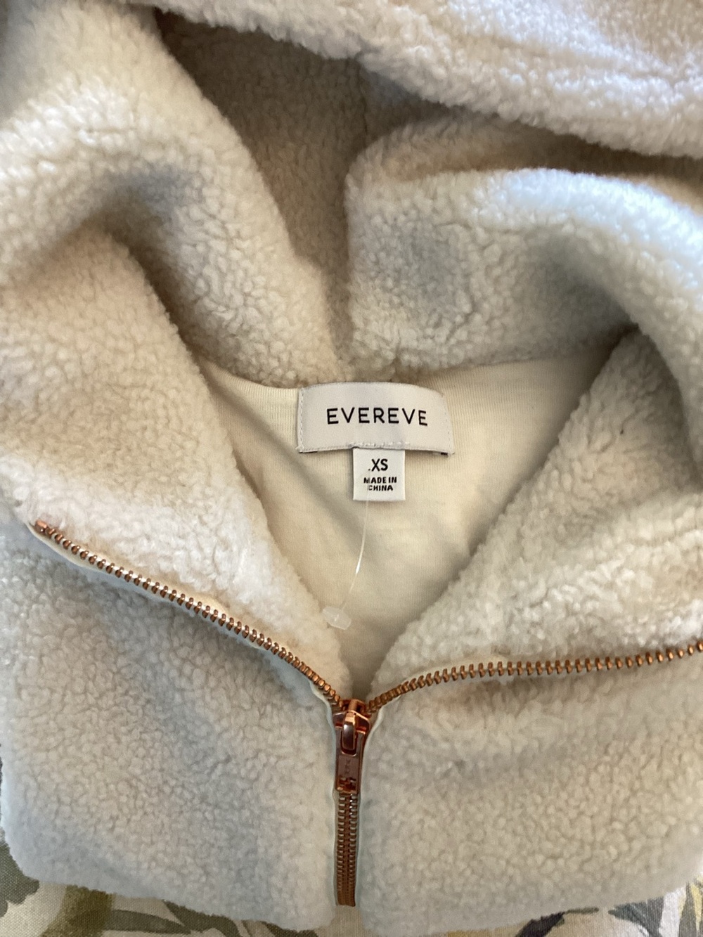 EVEREVE Reese Sherpa Hoodie Sweatshirt Quarter Zip Colorblock Cream Navy XS NWOT